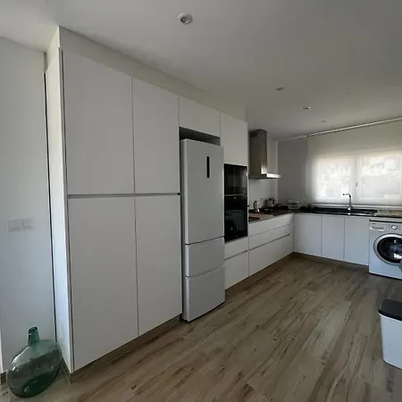 بيت للعطل Acogedora Casa Con Piscina ليريا